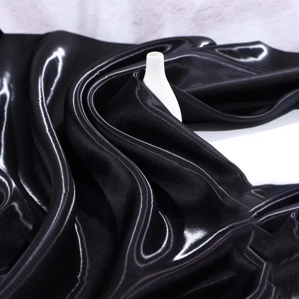 Polyester Liquid Water Satin Fabric Thickened Natural Reflective Clothing Fabric Crystal Silk Satin Wedding Dress Decorative