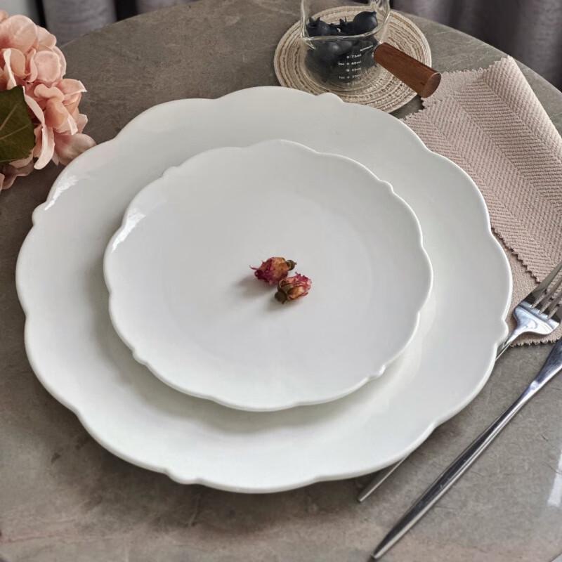 Simple White Ceramic Scalloped Dinner Plate 12 inch