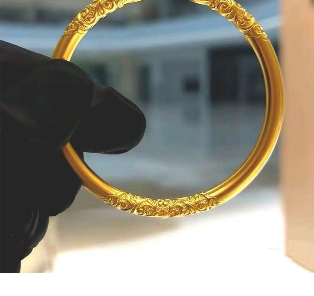 Elegant Coiled Grass Pattern Bracelet: Colorfast, High-End Chinese Style, Perfect Simple Gift for Weddings or Birthdays.