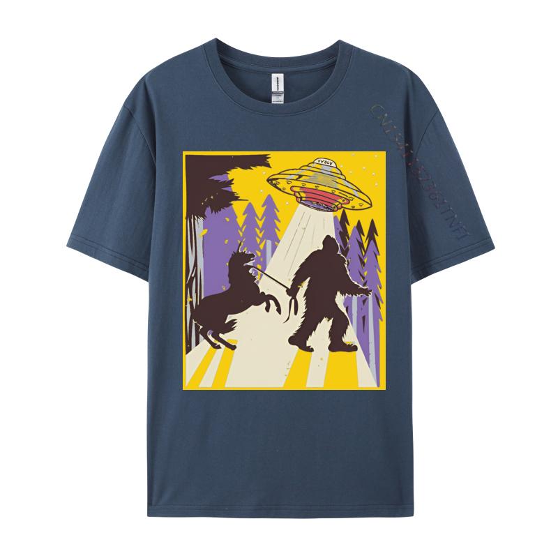 Men Clothing Bigfoot Leading A Unicorn And Ufo Tshirts Vintage Animal Tshirt Printed Tshirt Tops Tees