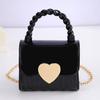 Women Handbag with Chain Strap Heart Clasp Mini Crossbody Bag Girls Cute Crossbody Purse for Street Dating Shopping