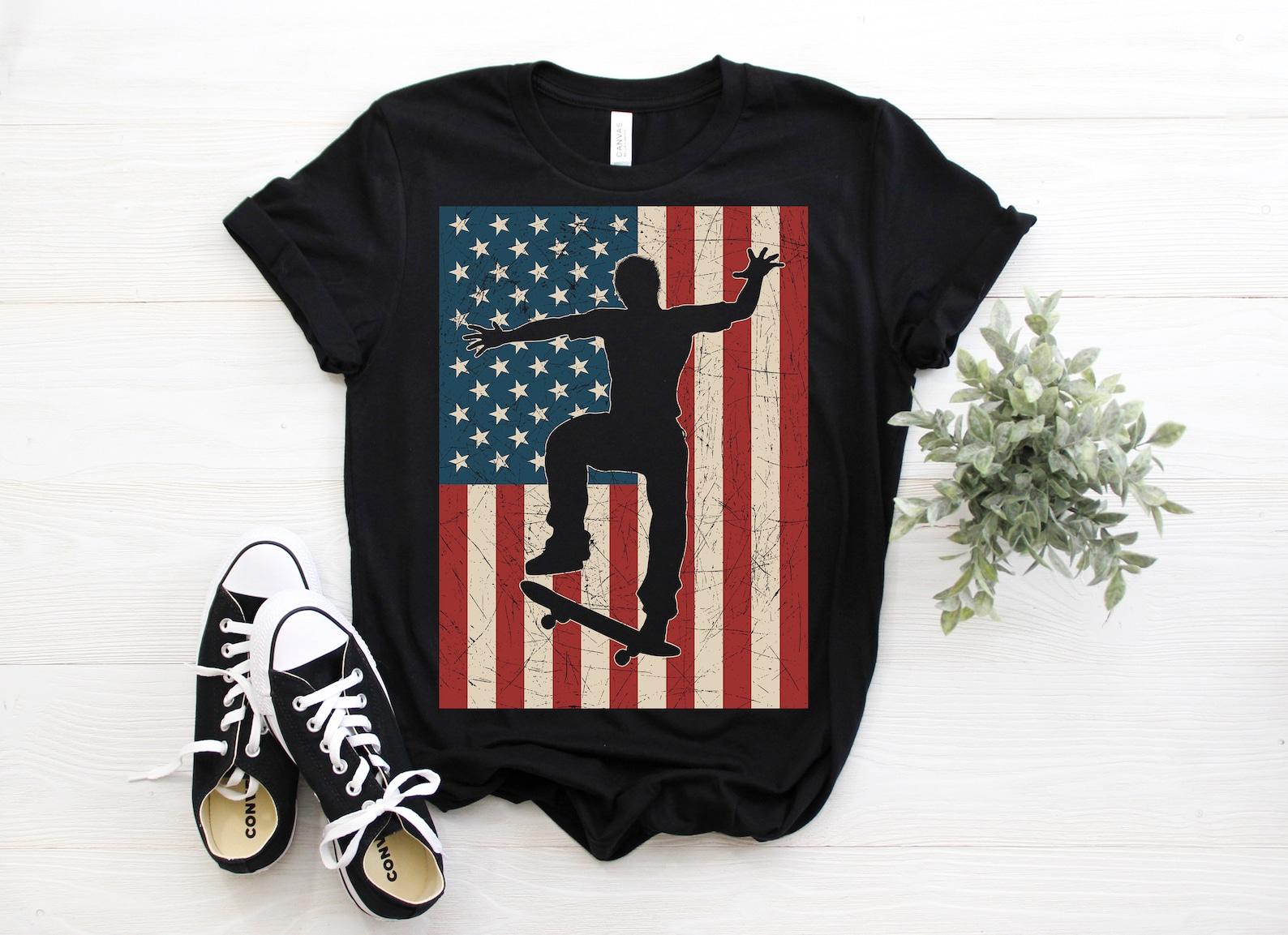 Skateboarding American Flag Skateboard Vintage T-Shirt, USA Skate Boarding Fans Gift, Skateboarder Tricks Lover, Skateboarders Performing, 110