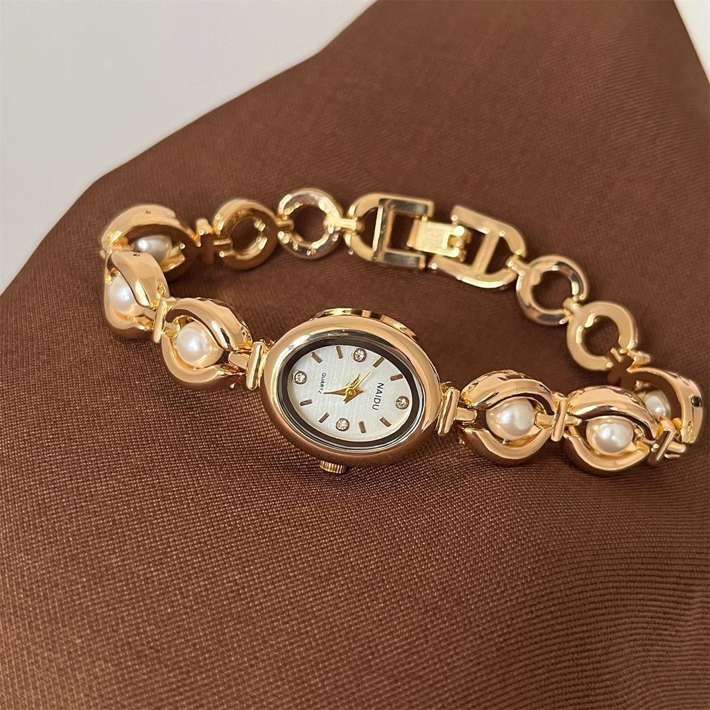 Medieval Chinese Style Retro Pearl Bracelet Watch Niche Design High Sense Light Luxury Exquisite Quartz Watch