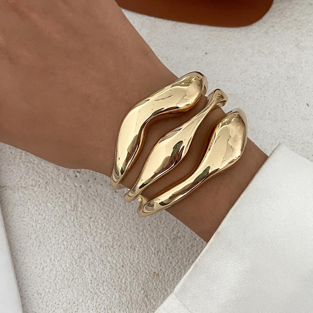 Fashion Texture Metal Glossy Plain Ring Bracelet Bracelet Design Sense Section Spring Bracelet