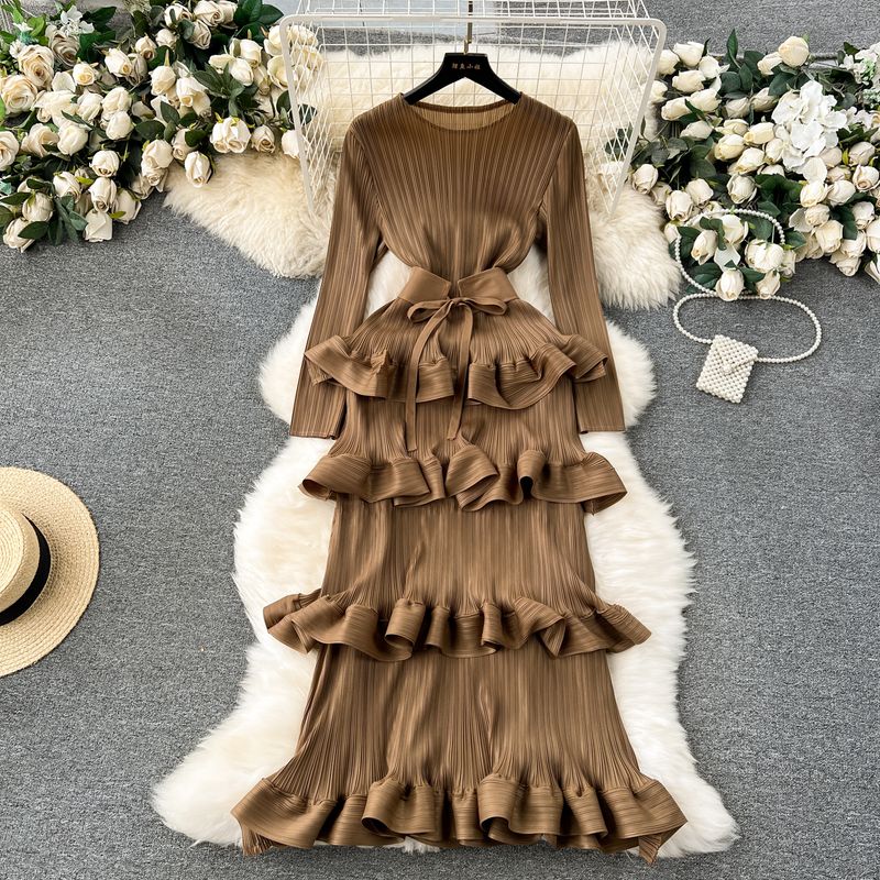 

Accessible Luxury Banquet Cake Dress Pleated Silm Long Dress Khaki One size