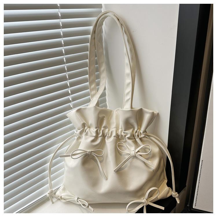 Trendy Casual Underarm Bucket Bag for Women Ins Summer Korean Version Ins Simple Shoulder Bag Niche Casual Pleated Bag