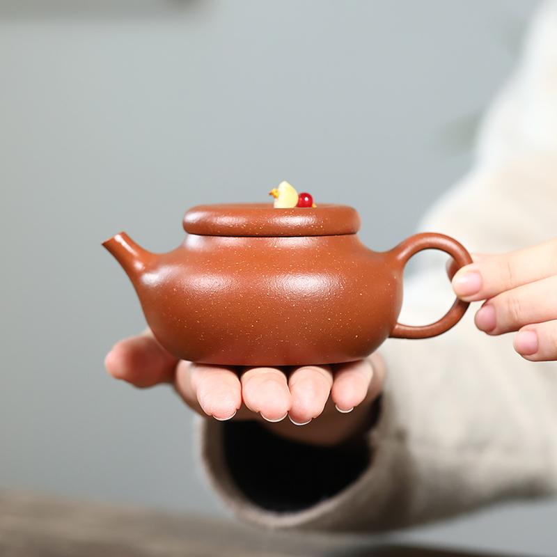 150ml Chinese Yixing Purple Clay Teapots Creative Handmade Tea Pot Zisha Teaware Beauty Tea Infuser Kettle Tea Set Gifts