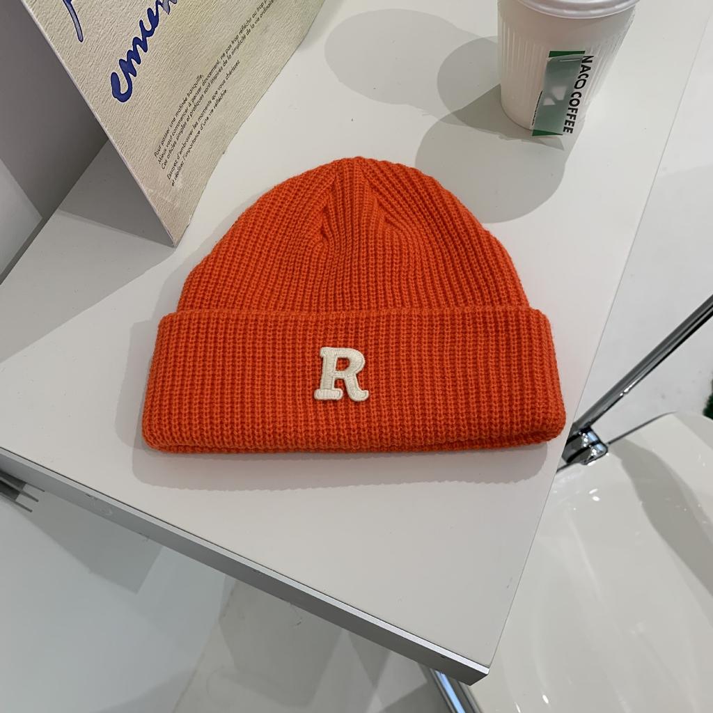 Shout/Grandma Chen versatile letter knitted wool hat children autumn and winter warm fashion headhat