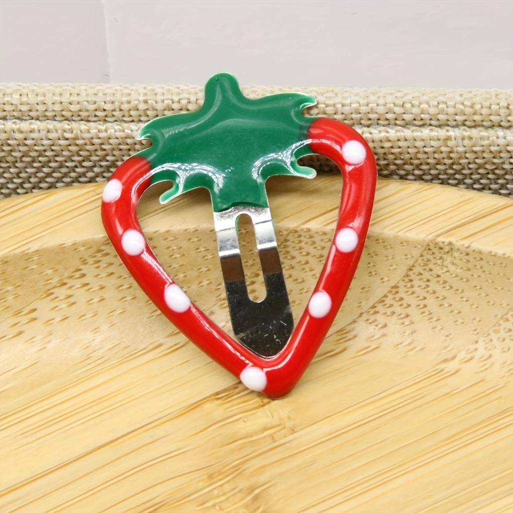4pcs Women's Adorable Strawberry Shaped Hair Clip Set,Cartoon Colored Clamps for Girls and Women,Cute Hairstyle Accessory