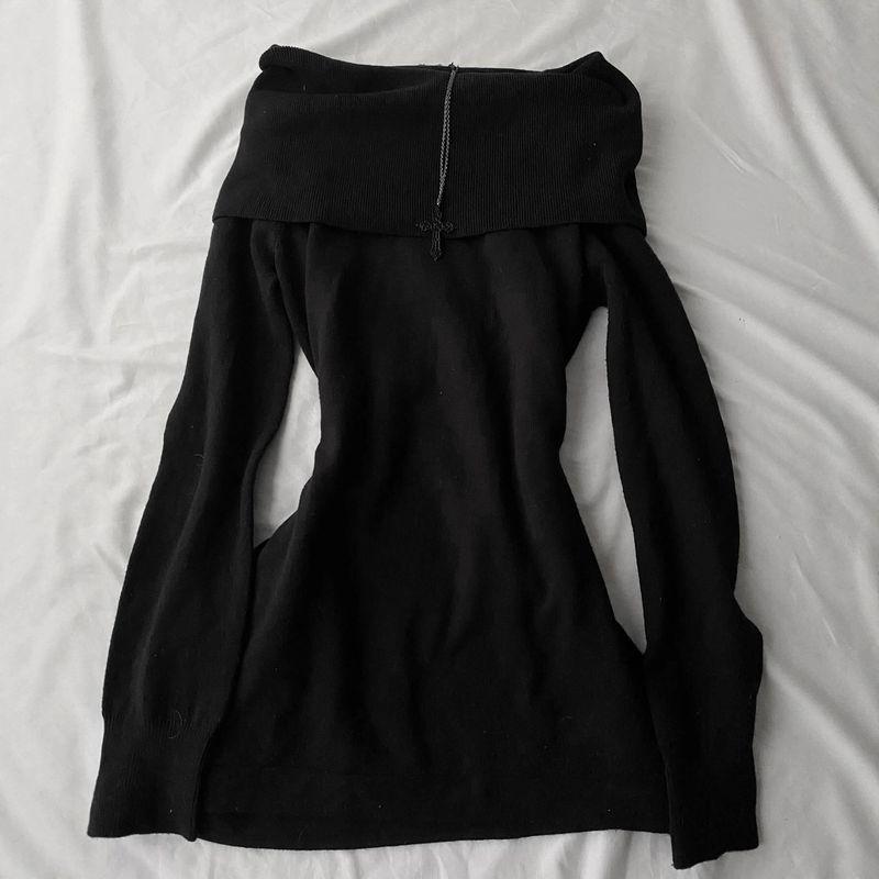 

Autumn and Winter Dark Style Niche Design Spicy Girl Off-Shoulder Slim Fit Gothic Style Long-Sleeve Knit Dress for Women Black S