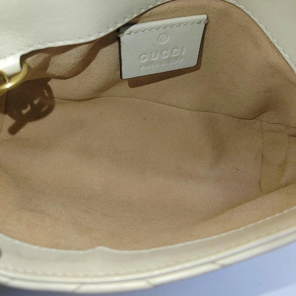 [Usato] Borsa a tracolla mini GG Marmont con logo dorato in pelle trapuntata effetto invecchiato - Buono #1LY019H