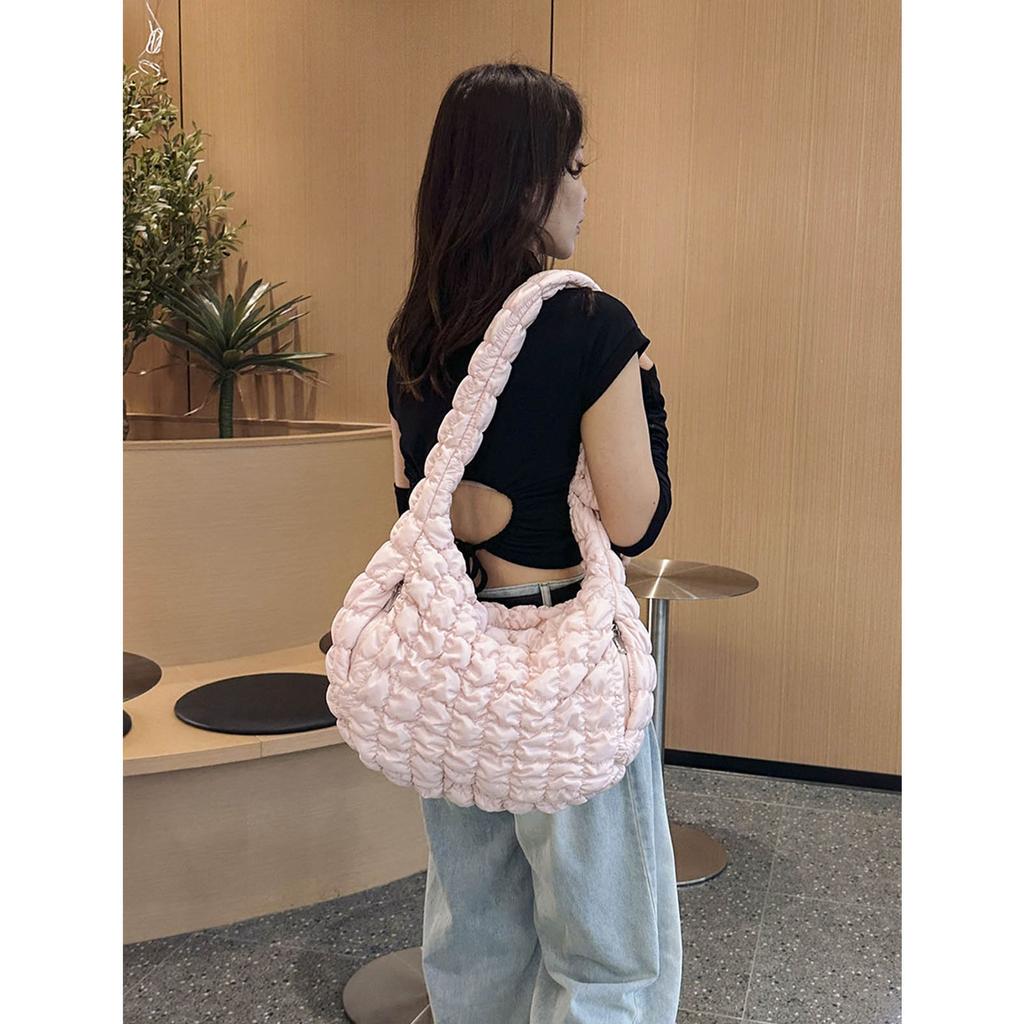Korean versi Instagram girl pleated cloud bag 2026 new lightweight and versatile bubble large capacity commuting crossbody bag