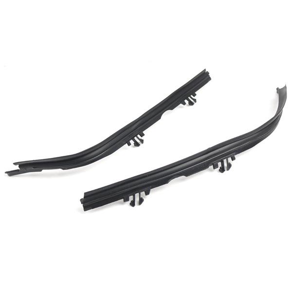 Pair of Headlight Seals for 1996-1999 BMW 5 Series (63128387513 & 63128387514)