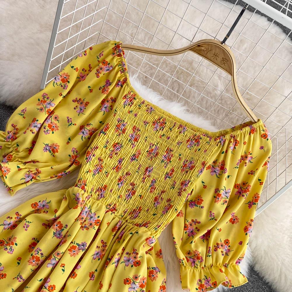 2022 Summer French Style Sweet Square Neck A-line Dress with Bubble Sleeves and Waist Slimming Slit