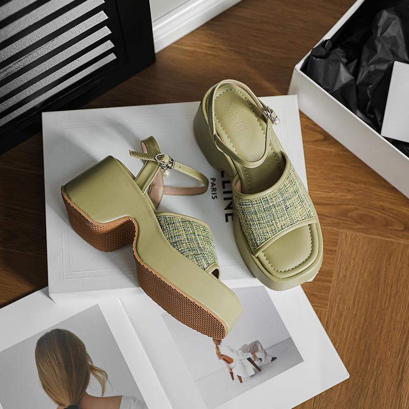

Thick-soled wedge heels, new thick-heeled waterproof table sandals in summer 2025, with skirts and cool slippers 39 зелёный