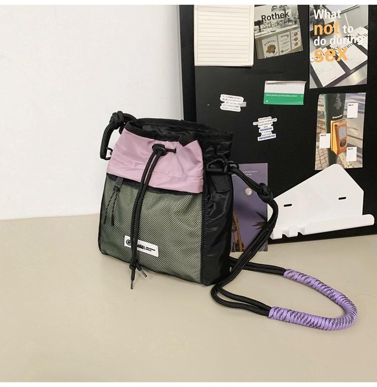 

New contrasting color small satchel messenger bag women s trend couple sports shoulder bag college student mobile phone bag