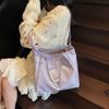 Borsa a tracolla da underarm ultra-alla moda, di nicchia, minimalista, ad alta capacità, nuova borsa tote da pendolare