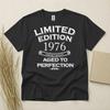 50e Verjaardag Shirt Geboren In 1976 50 Jaar Oud Cadeaus Gerijpt Tot Perfectie T-shirt