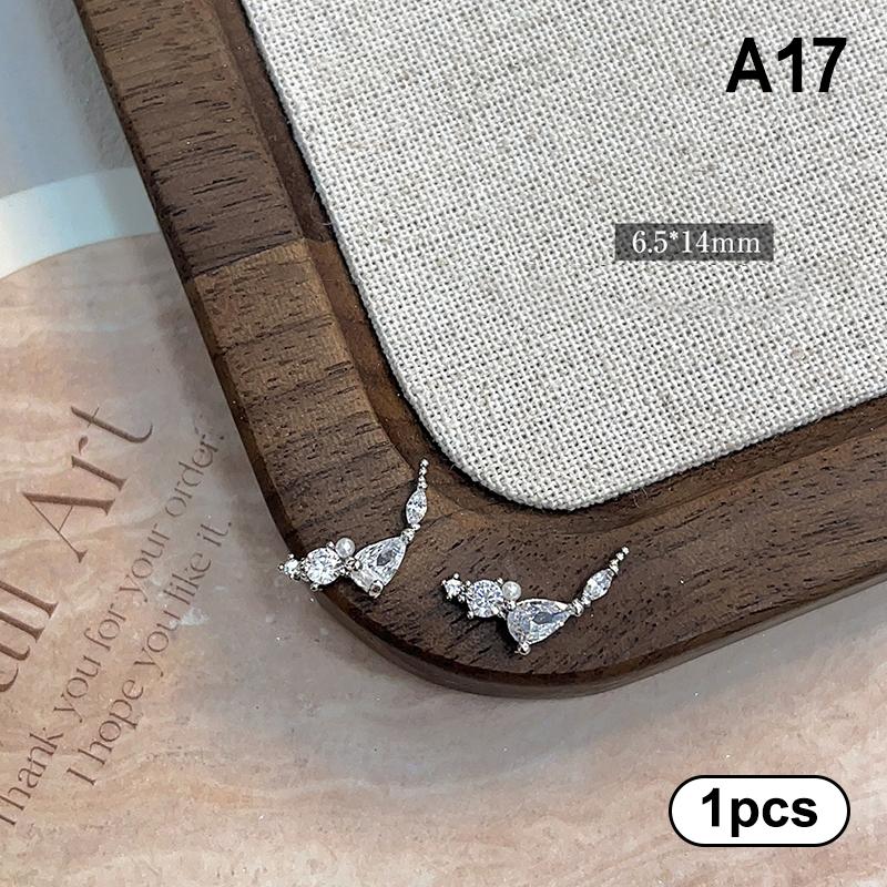 1Pcs Luxury Sparkle Zircon Crescent Shape Pendant Silver Alloy Nail Art  Jewel Decorations Manicure Ornaments