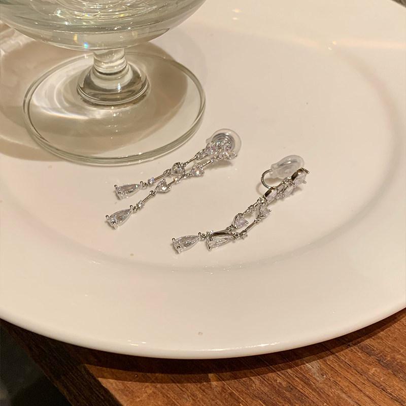 French Zirconia Heart Ear Clip Tassel Earrings - No Piercing Required, Elegant Water Drop Design, Luxurious High-End Jewelry