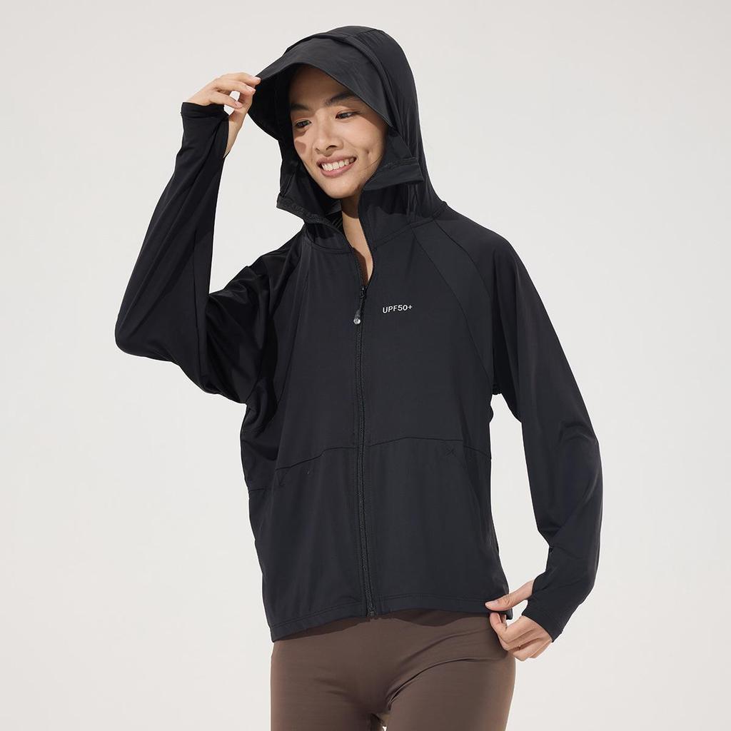 Jiao Xia Eisseide Damen Sonnenschutzkleidung: Atmungsaktiv, UV-blockierend, Schnelltrocknend, Kühlend mit großer Krempe für den Sommer.