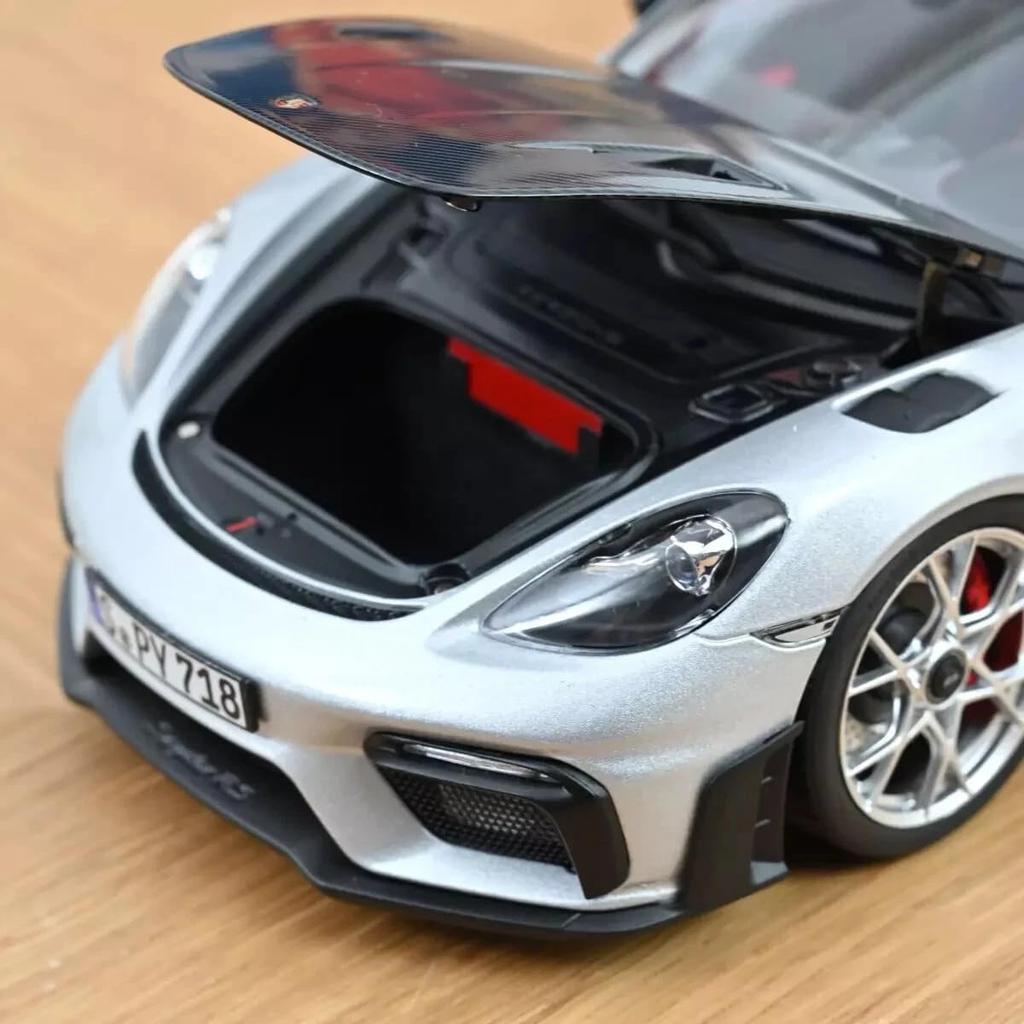 NOREV Scale Porsche 718 Spyder RS Weissach Package 2023 Silver NOREV 718 Spyder RS Weissach Package Fully Openable 1/18