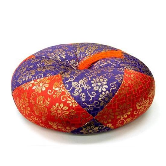 Rin Futon, 8 inches (25cm diameter), round, gold brocade (reddish purple), for Rin, Mokugyo, and Mokamasu.