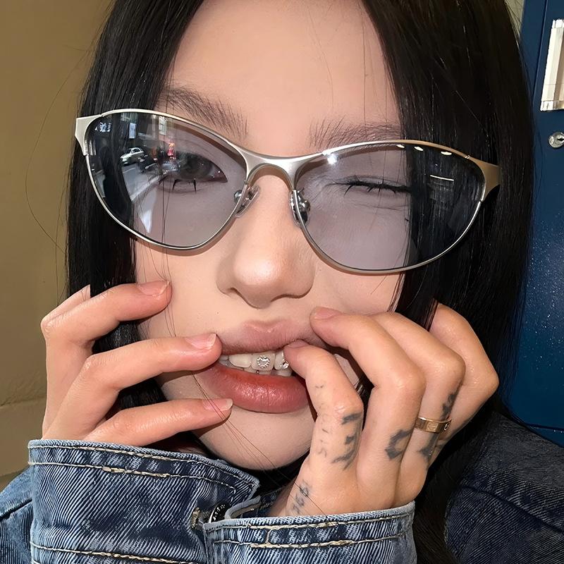 

Ladies sunglasses, cat s eye metal sunglasses, retro sunglasses.