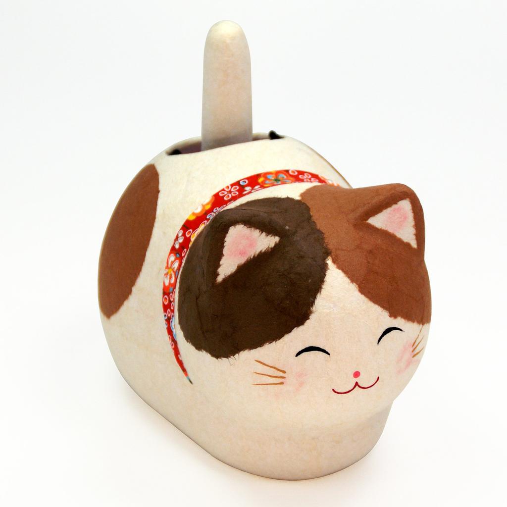 Osaka Choseido Cat Good Luck with Original Wooden Tag Sitting Torn Washi Calico Maneki-neko Solar-Powered Figurine, Charm, (Swaying Solar-Powered Cat,