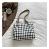 Checkered Women's Casual Simple Large Capacity Tote Bag