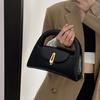 Women's High-end Texture Crossbody Bag Niche Design Commuter Bag Fashionable Versatile Shoulder Bag New Trend