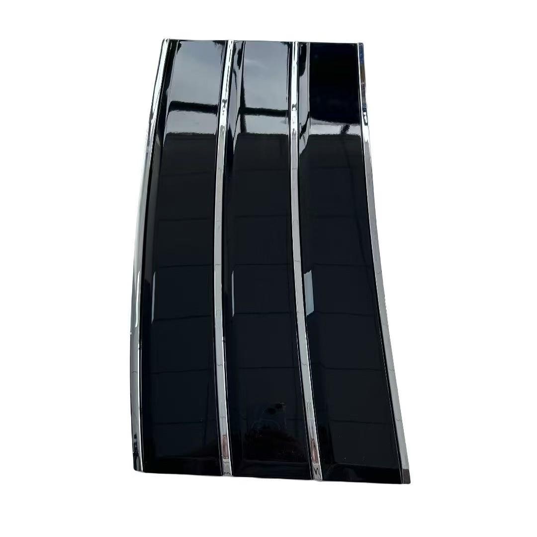 

Land Rover Executive 2013 Side Air Vent Electroplated Bright Strip LR096399/LR096396 Right LR096396