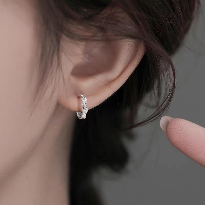 2024 Möbius Earrings: Trendy High-End Ear Hoops & Studs for Men and Women