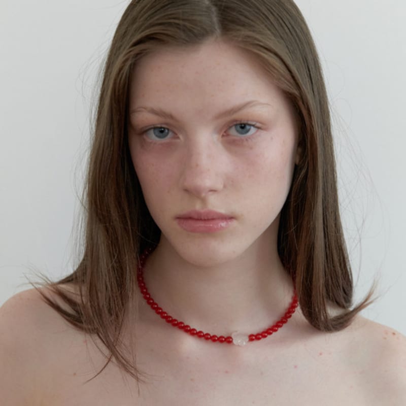 

KINDABABY Berry Kiss Gem Necklace one