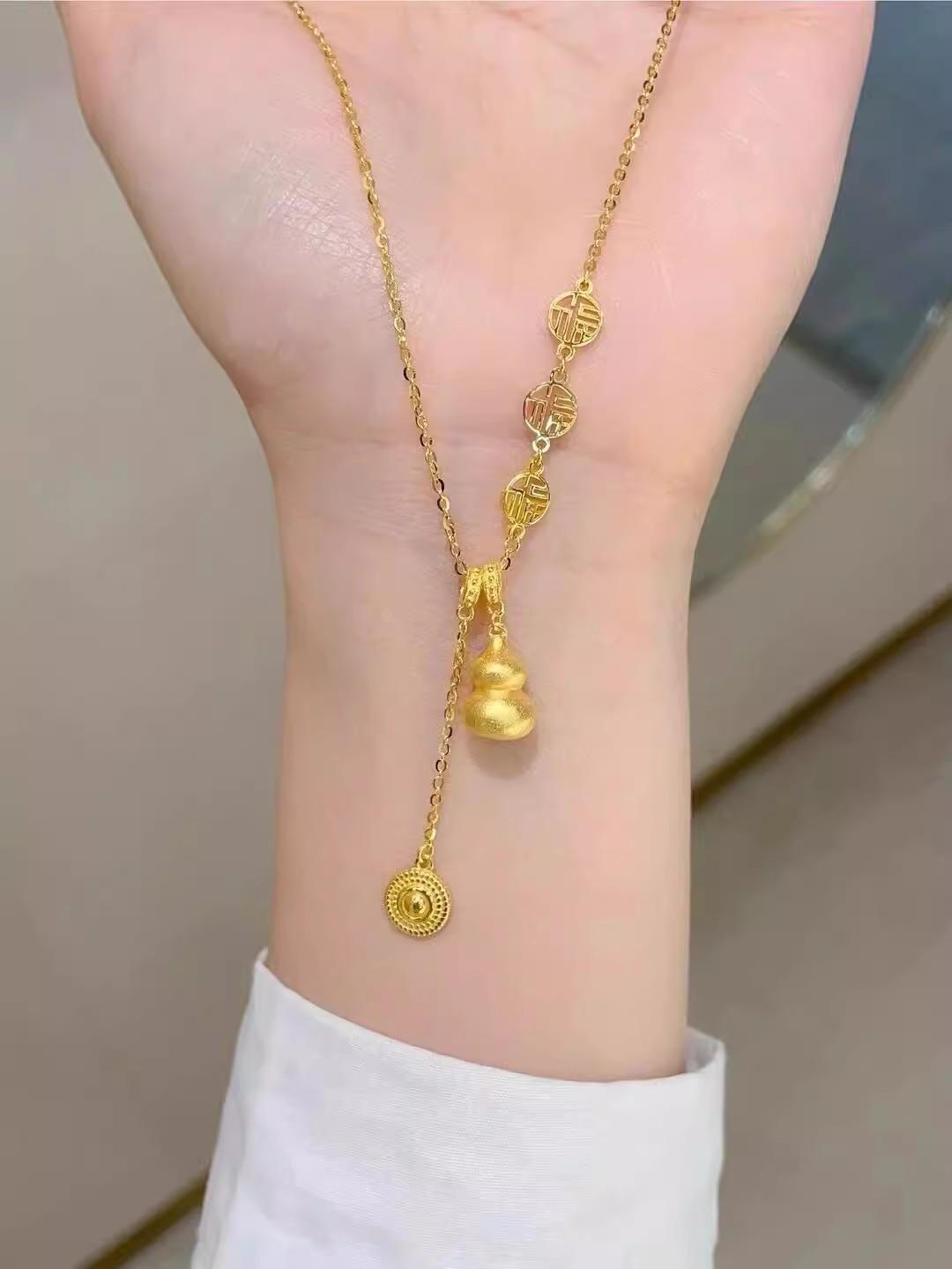 Auspicious Fu Character Ruyi Gourd Pendant Necklace with Tassel - Retro Sand Gold Clavicle Chain for Women