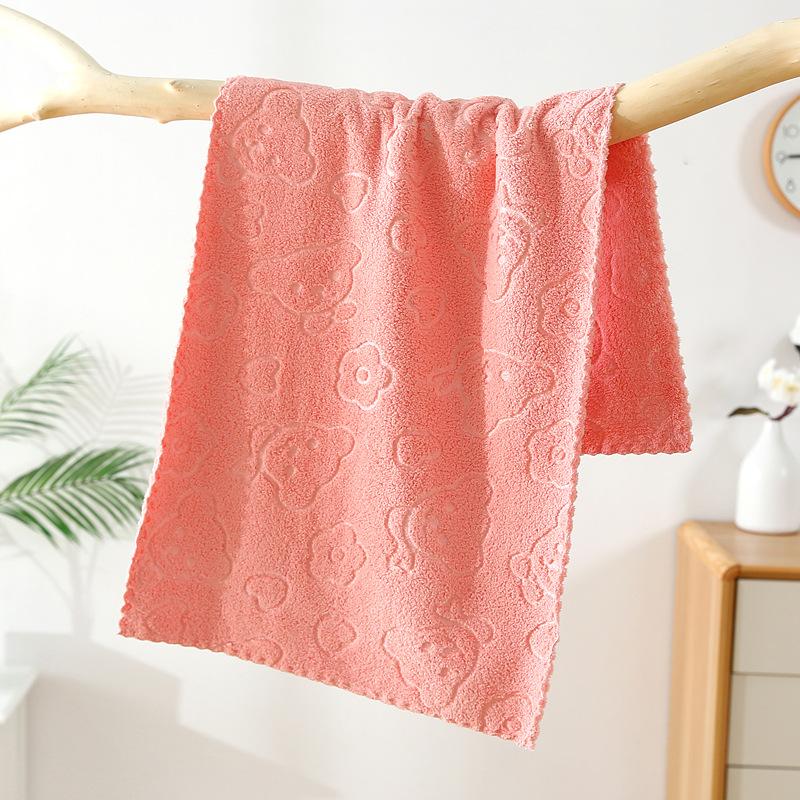 5pcs Cute Cartoon Bear Flower Embossed Towels, Soft Absorbent Quick-Drying Face Towels, High-End Gift Towels for Men and Women