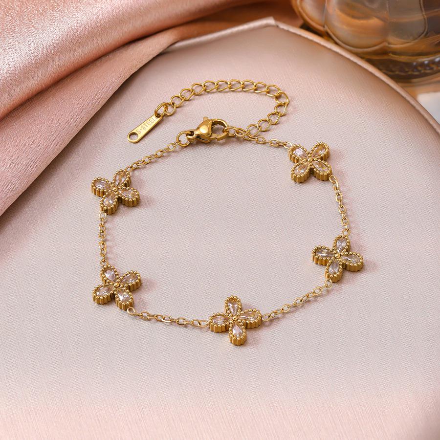 Elegant Zircon Four-Leaf Clover Bracelet for Women, 18K Gold-Plated Stainless Steel