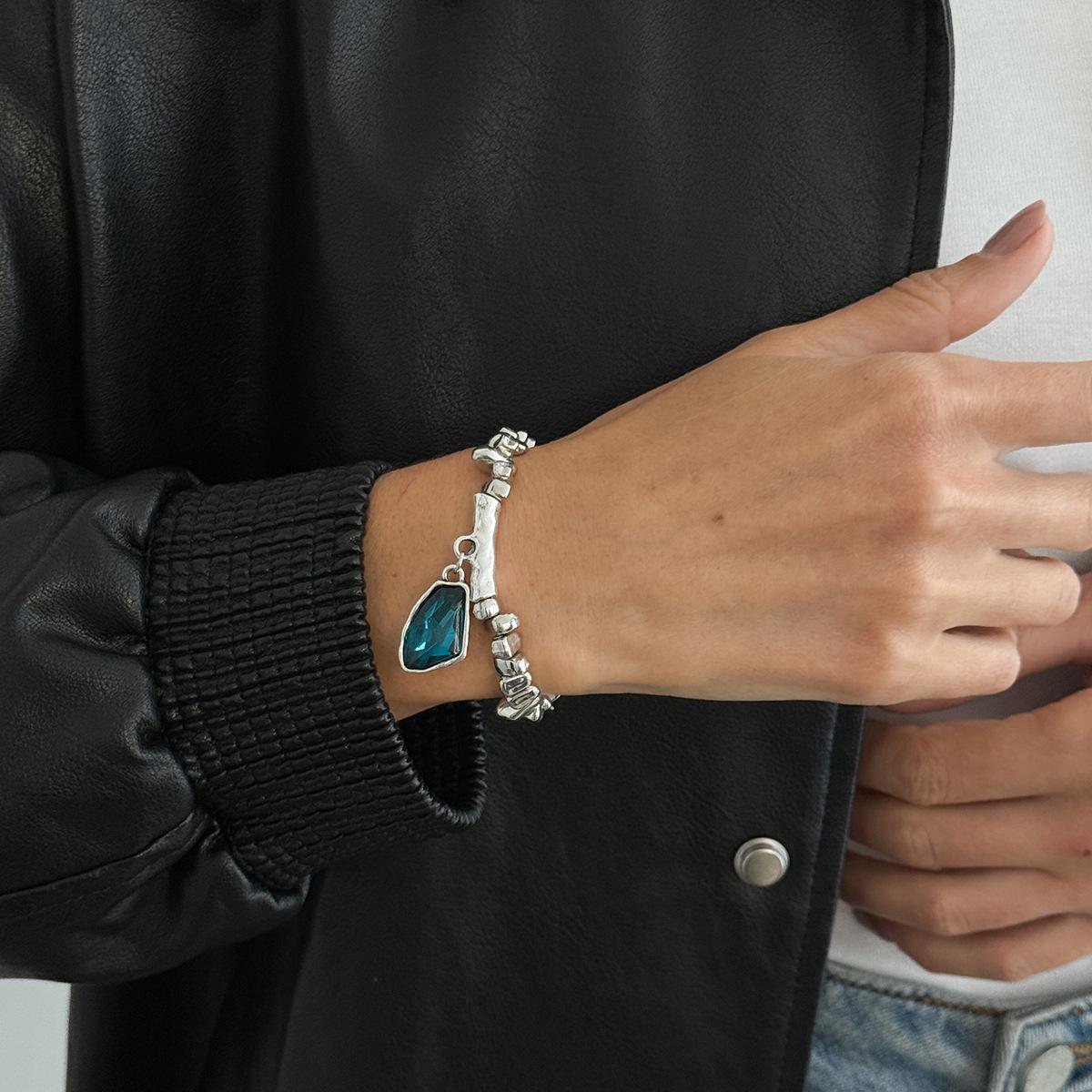

New CCB Beading Irregular Aesthetic Gray Crystal Pendant Necklace Bracelet Rings for Women Baroque Bracelet Rings Jewelry Sets