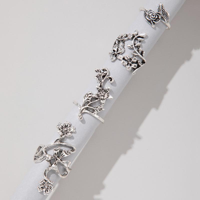 Popular Women's Ring Fashion Personality Ancient Silver Mori Vine Leaf Flower Ring Four-piece Set