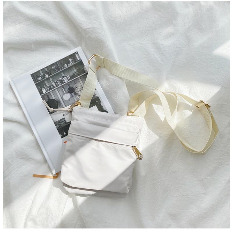

Mini bag messenger bag women s simple nylon change mobile phone bag women s high-end versatile single shoulder small square bag women белый