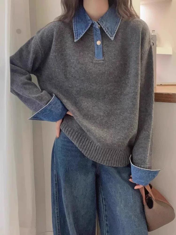 Maglione da donna a blocchi di colore in denim con colletto polo - Moda maglieria Autunno/Inverno 2026 Top