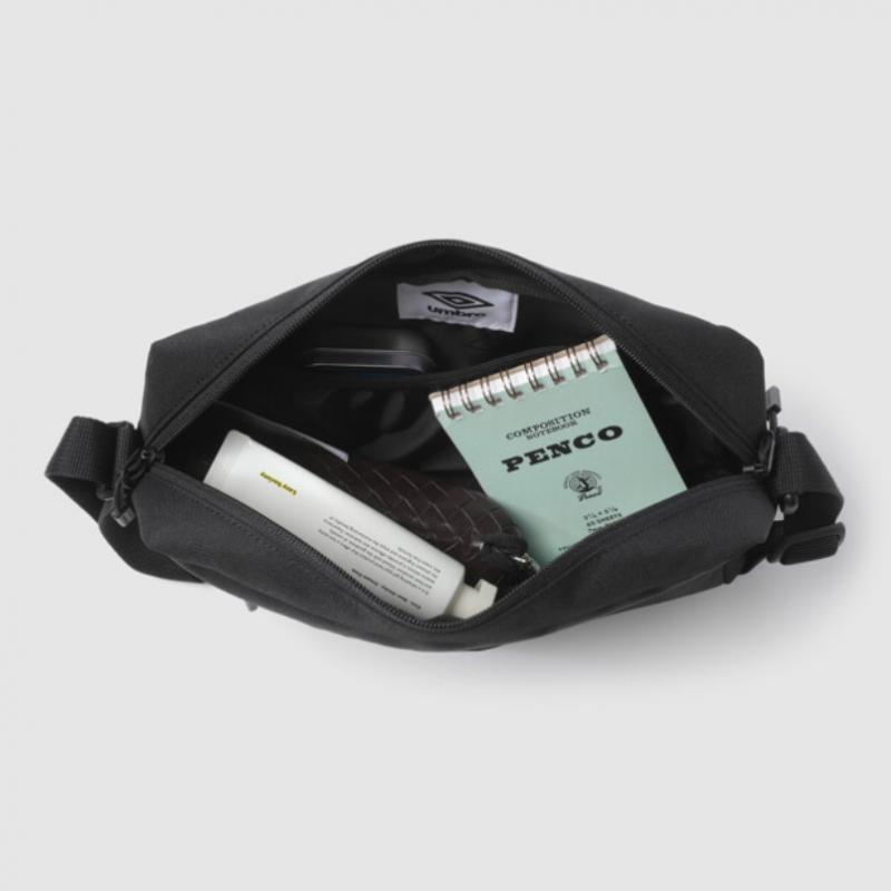 Umbro Essential Square Crossbag Uq223cbg57