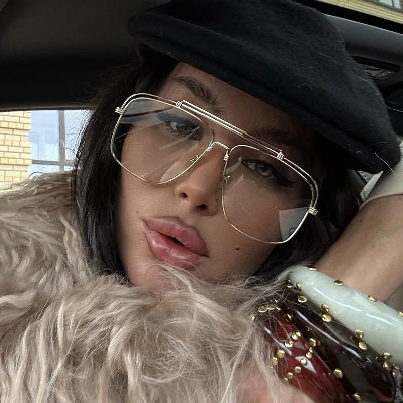 Vintage Fashion Woman and Man Sunglasses Active Orange Color Full Frame Multi Color Eye Wear Luxury Style