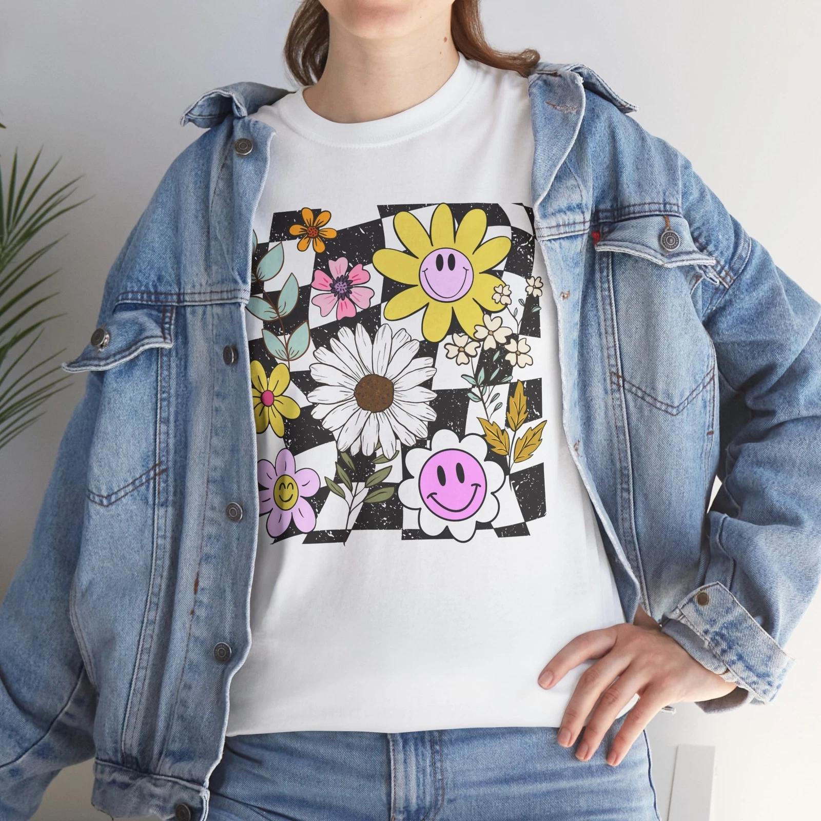 Checker Flower Smile Power T-Shirt - Retro Floral Tee for 60s & Hippie Style S