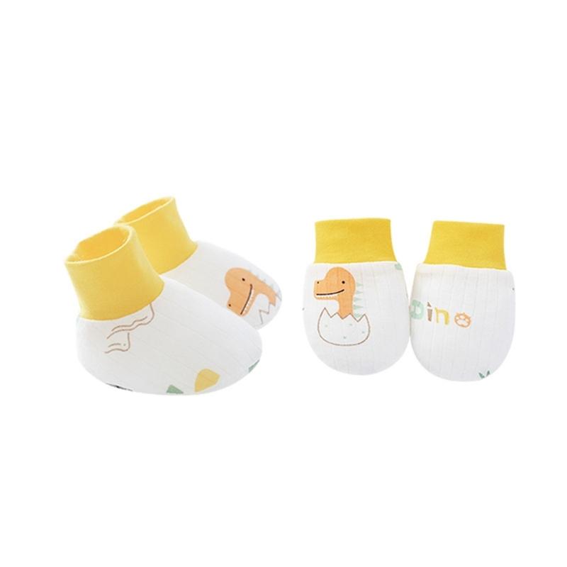 No Scratch Mittens Socks Set Toddler Mitts Baby Mittens Cotton Gloves Footwear Baby Breathable Gloves for Boys Girls