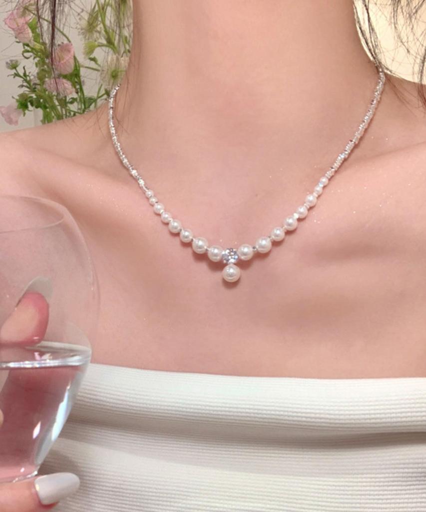 Perlenkette aus chirurgischem Edelstahl Kann zu allen formellen Anlässen getragen werden Geschenkbox enthalten [Tasiso] Frauen, Hochzeit, Halskette, Anhänger, Stahl, Hypoallergen,