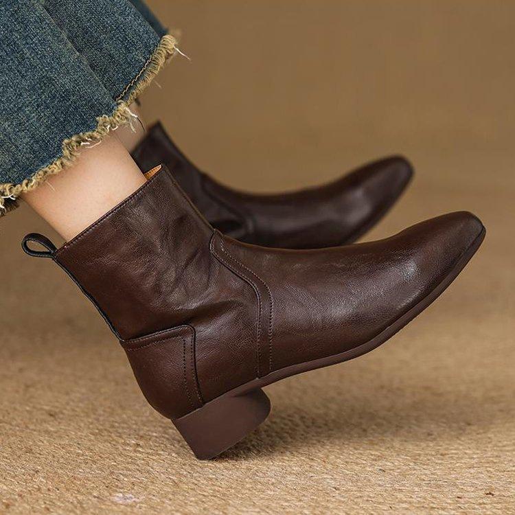 Autumn and winter soft leather pointed retro flat-bottomed small short cotton boots soft-soled Chelsea boots low-heeled slim and bare boots