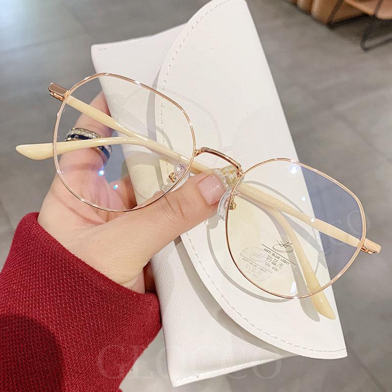 Luxury Vintage Myopia Glasses for Women Unisex Blue Light Blocking Round Eyewear Fashion Nearsight Eyeglasses