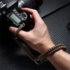 Armband Verstellbares Armband Handgelenkschlaufe Survival Paracord Outdoor Kletterseil Kamera-Handgelenkschlaufe