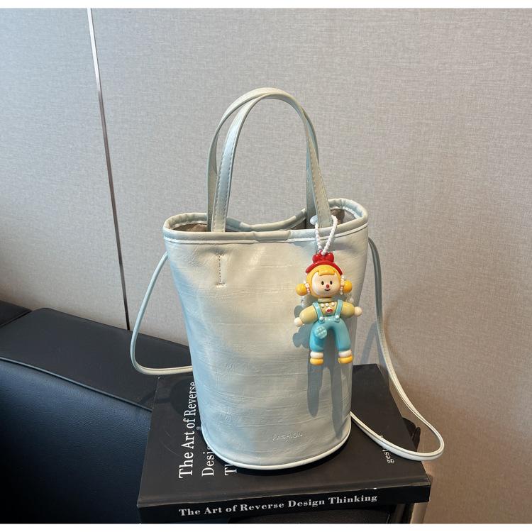 

Personalized new underarm simple carry spring handbag texture single shoulder fashion casual mobile phone bag озеро зеленый